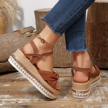 Women's buckle wedge platform sandals