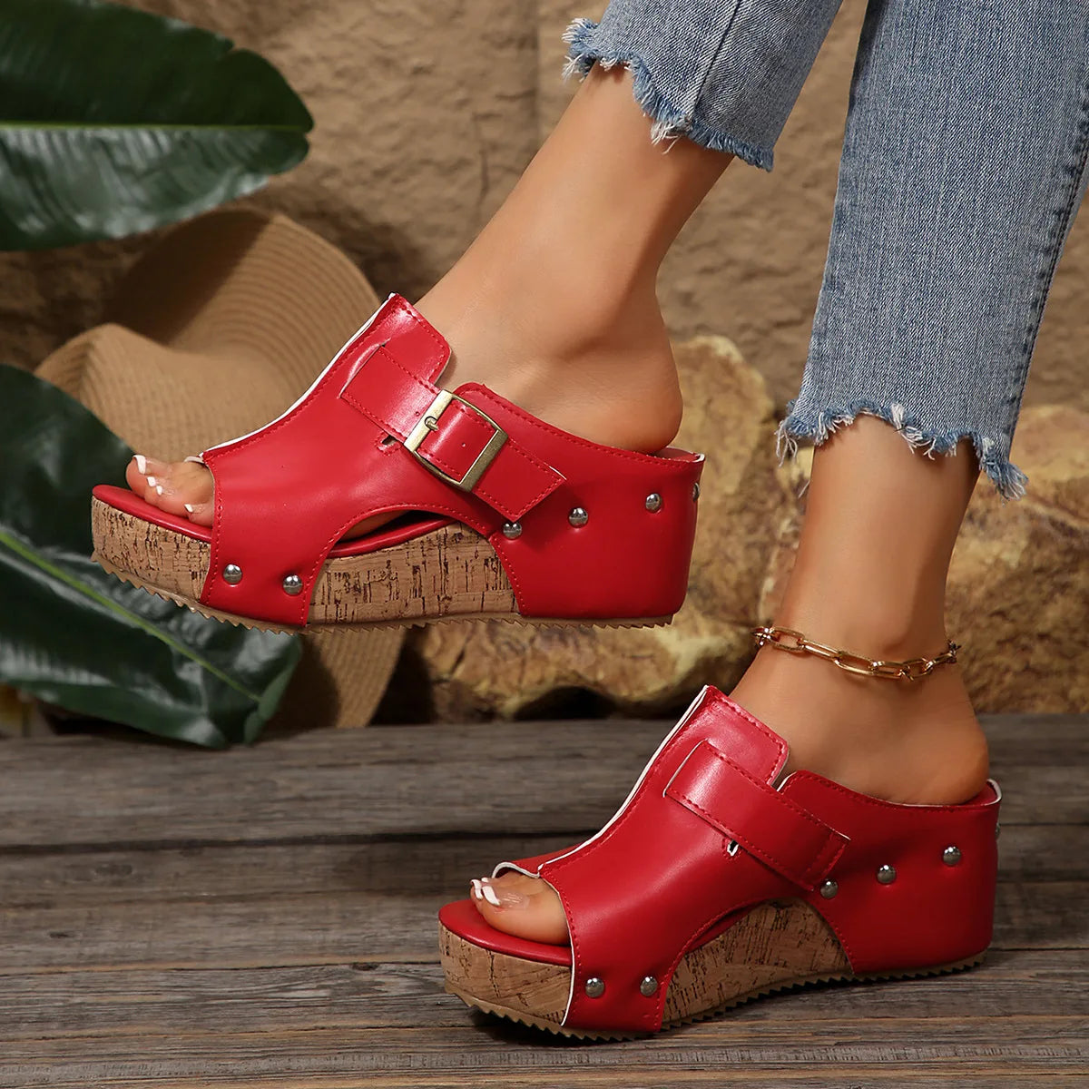 New women's Velcro studded sandals