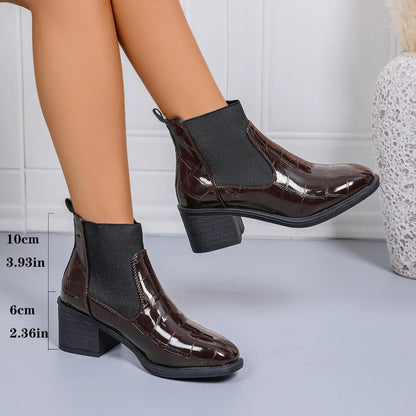 Women's mid-heel leather boots
