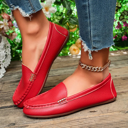 Classic Leather Loafers for Women – Comfortable Slip-On Flats with Gold Buckle Detail