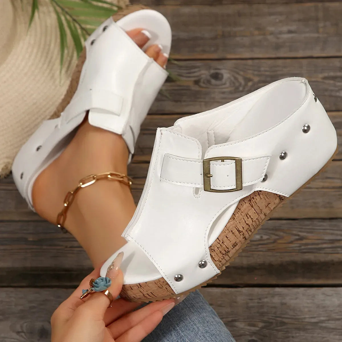 New women's Velcro studded sandals