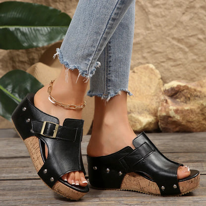 New women's Velcro studded sandals