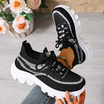 Women's lightweight, breathable, thick-soled sneakers